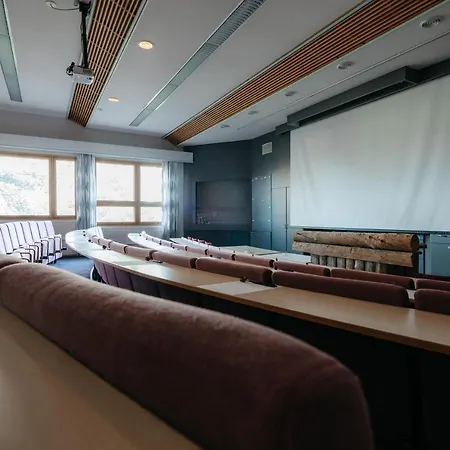 Lapland Aekaeshotelli 3*