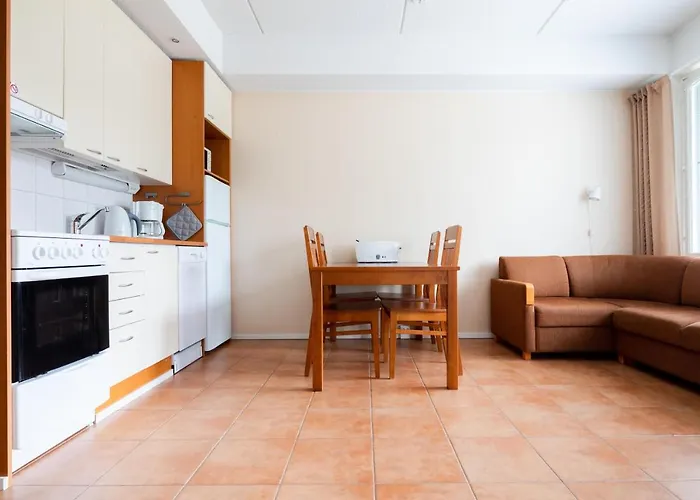 شقة فندقية Lapland Aekaeshotelli 3*